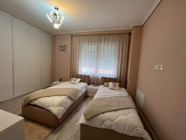 Tirane, jepet me qera apartament 2+1+BLK Kati 3, 100 m² 800 Euro (UNAZA E RE)