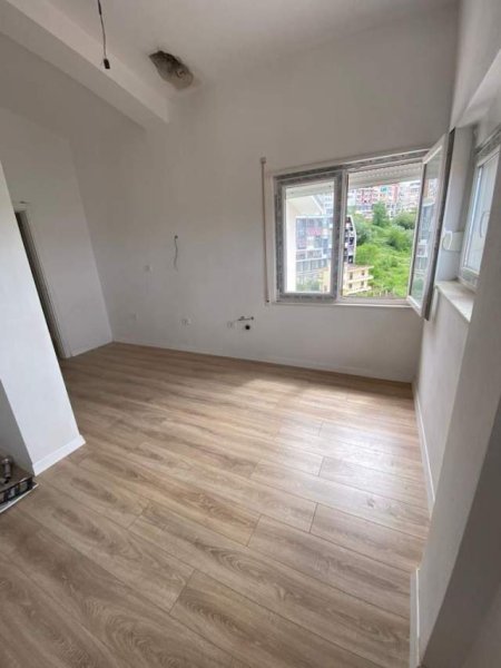 Tirane, shes apartament 1+1 Kati 4, 70 m² 67.000 Euro (FRESK, REZIDENCA PLATEA)