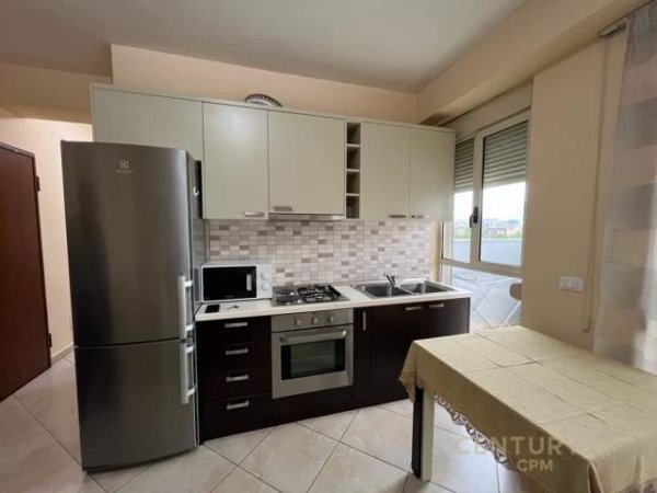 Tirane, jepet me qera apartament 1+1+BLK Kati 4, 65 m² 450 Euro (Kompleksi Delijorgji, Rruga e Kavajës)