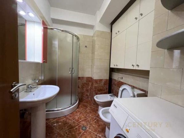 Tirane, jepet me qera apartament 1+1+BLK Kati 4, 65 m² 450 Euro (Kompleksi Delijorgji, Rruga e Kavajës)