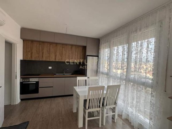 Tirane, jepet me qera apartament 1+1 Kati 5, 60 m² 350 Euro (Selitë)