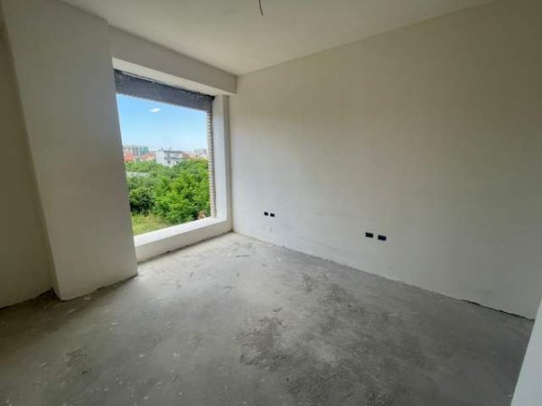 Tirane, shitet apartament 1+1+BLK Kati 3, 68 m² 91800 Euro (Ish Fusha e Aviacionit)