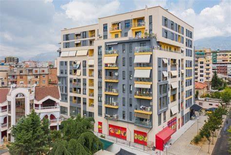 Tirane, jap me qera ambjent biznesi Kati 0, 20 m² 18.000 Leke (rruga terta tashko)
