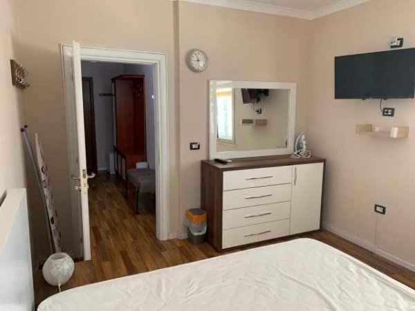 Tirane, jepet me qera apartament 1+1+BLK Kati 7, 75 m² 550 Euro (Rruga e Elbasanit)