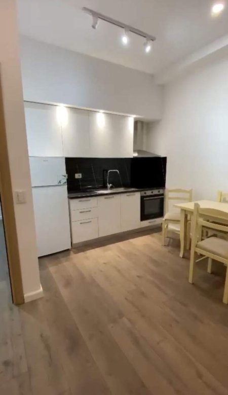 Tirane, jepet me qera apartament 1+1+BLK Kati 2, 70 m² 400 Euro (Kodra e Diellit)