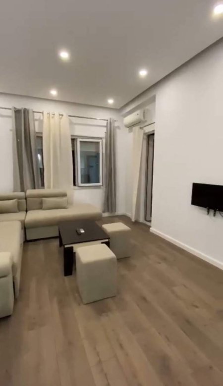 Tirane, jepet me qera apartament 1+1+BLK Kati 2, 70 m² 400 Euro (Kodra e Diellit)