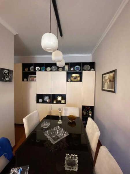 Tirane, shitet apartament 3+1 Kati 2, 124 m² 220.320 Euro (Rruga e Barrikadave)