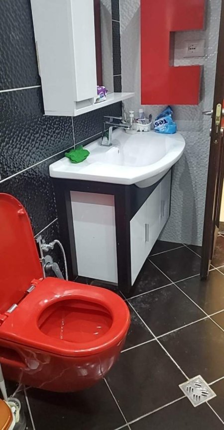 Tirane, jepet me qera apartament 2+1+BLK 90 m² 500 Euro (Stacioni i Trenit)