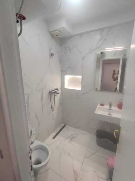 Tirane, jepet me qera apartament 1+1+BLK Kati 3, 55 m² 400 Euro (Mihal Grameno)