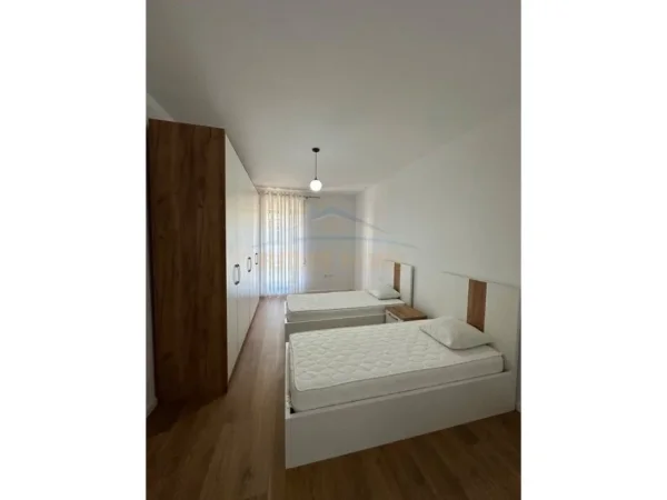 0683487469 Tirane, jepet me qera apartament 2+1 Kati 3, 111 m² (Don Bosko , Trio Tower Residence)