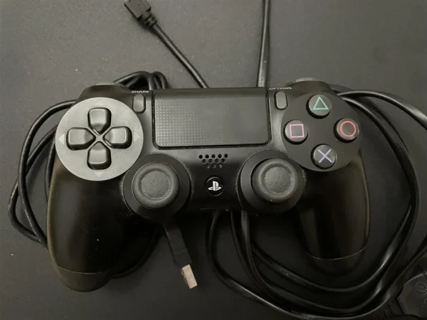 Tirane, shes Play Station Shitet PS4 (PlayStation 4) Slim