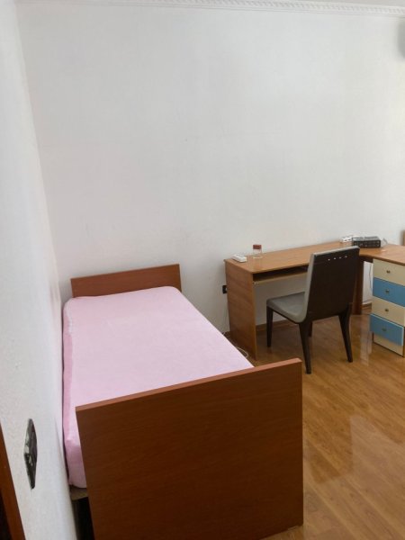📌 Jepet me qera hyrje 2+1 – Ali Dem, tek Tregu Elektrik 500 € (Tregu Elektrik)