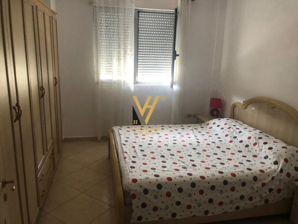 Tirane, jepet me qera apartament 2+1+Ballkon Kati 9, 120 m² 900 € (STACIONI I TRENIT)