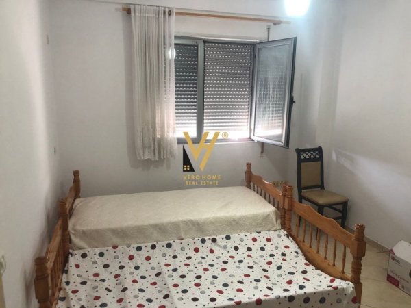 Tirane, jepet me qera apartament 2+1+Ballkon Kati 9, 120 m² 900 € (STACIONI I TRENIT)