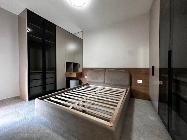 Tirane, shitet apartament 1+1 Kati 7, 70 m² 130.500 € (Rruga e Kavajes)