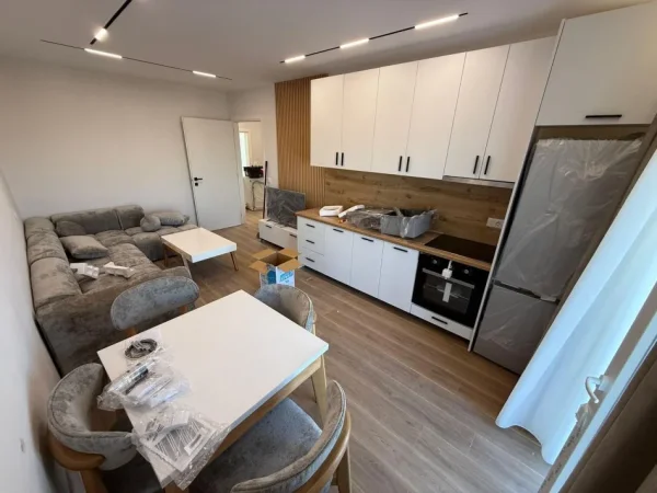 Tirane, jepet me qera apartament 2+1 Kati 5, 80 m² 125.000 € 