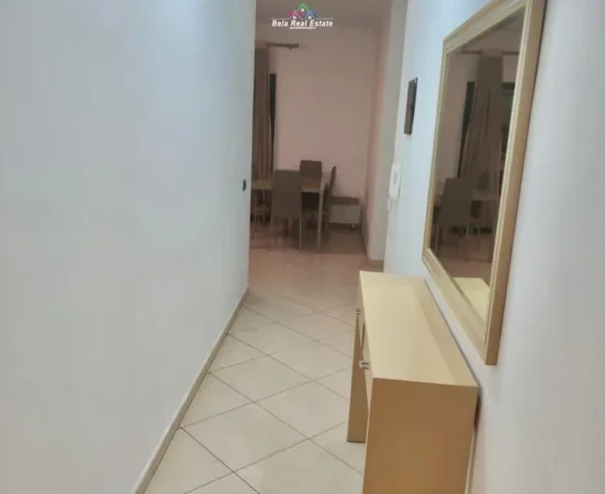 Tirane, jepet me qera apartament 2+1 Kati 2, 120 m² 700 € (rruga ferit xhajko)
