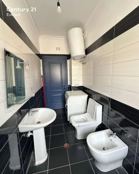 Tirane, shitet apartament 2+1 Kati 2, 89 m² 190.000 € (BRRYLI)