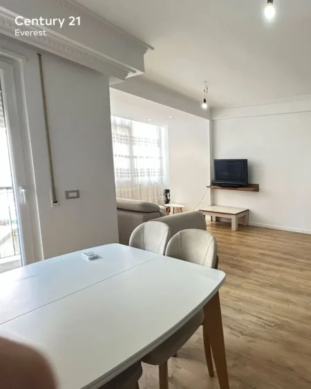 Tirane, shitet apartament 2+1 Kati 2, 89 m² 190.000 € (BRRYLI)