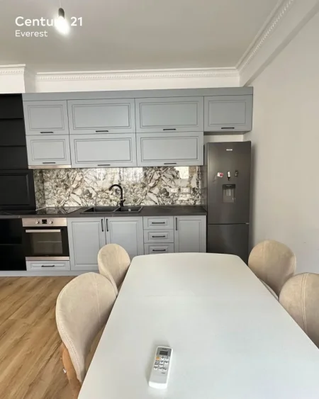 Tirane, shitet apartament 2+1 Kati 2, 89 m² 190.000 € (BRRYLI)