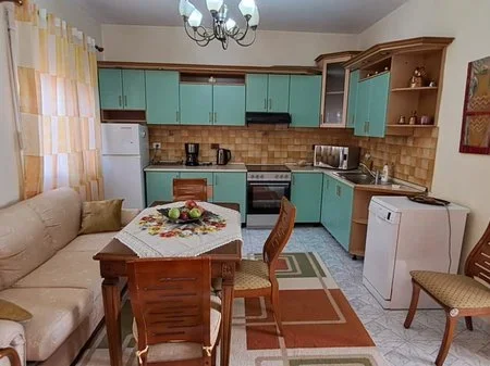 Tirane, jepet me qera apartament 2+1 Kati 2, 71 m² 500 € 