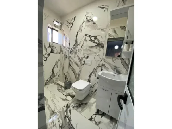 Tirane, jepet me qera Vile Kati 3, 665 m² 4.000 € (Don Bosko)