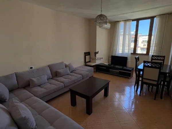Tirane, jepet me qera apartament 2+1 Kati 5, 75 m² 550 € (SHKOLLA BALETIT)