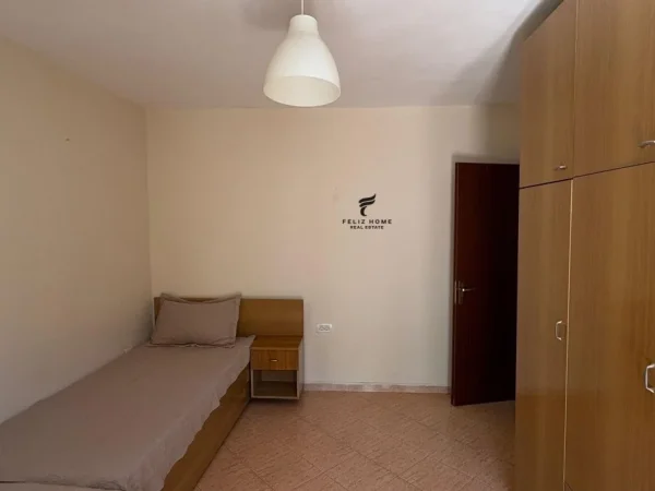 Tirane, jepet me qera apartament 2+1 Kati 5, 75 m² 550 € (SHKOLLA BALETIT)