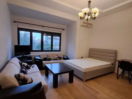 Tirane, shitet apartament 1+1 Kati 1, 40 m² 400.000 € (Pazari Ri)