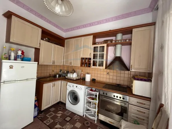 Durres, shitet apartament 2+1 Kati 2, 83 m² 90.000 € 