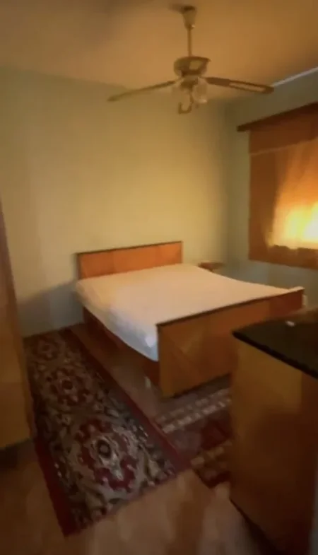 Tirane, jepet me qera apartament 2+1 Kati 4, 75 m² 450 € (Ferit Xhajko ,Kryqzimi i 5 Majit)