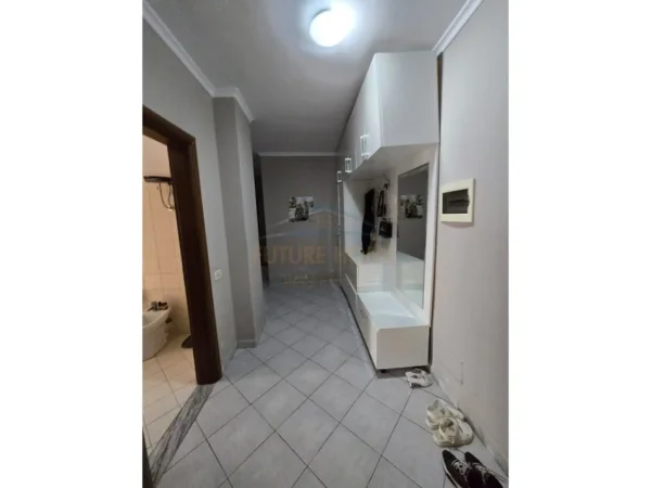 Durres, shitet apartament 2+1+Ballkon Kati 3, 139 m² 235.000 € (Vollga)