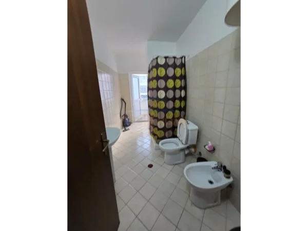 Durres, shitet apartament 2+1+Ballkon Kati 3, 139 m² 235.000 € (Vollga)