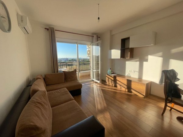 Tirane, jepet me qera apartament 1+1 Kati 4, 70 m² 400 € (vila L 2)