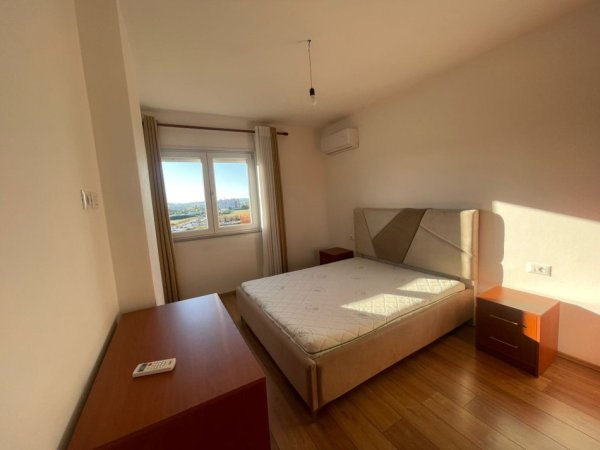 Tirane, jepet me qera apartament 1+1 Kati 4, 70 m² 400 € (vila L 2)