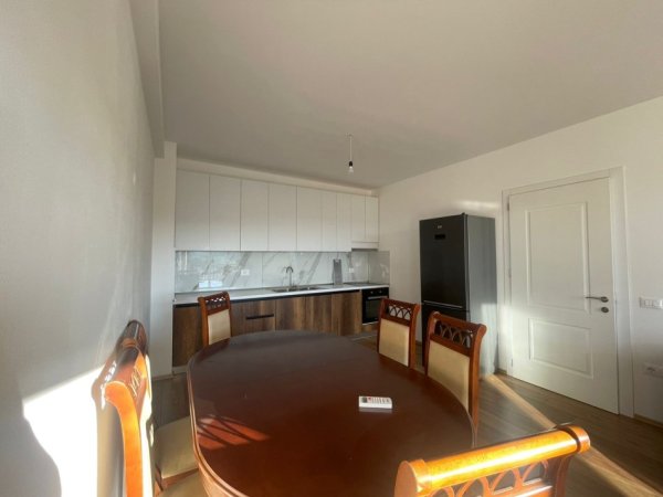 Tirane, jepet me qera apartament 1+1 Kati 4, 70 m² 400 € (vila L 2)