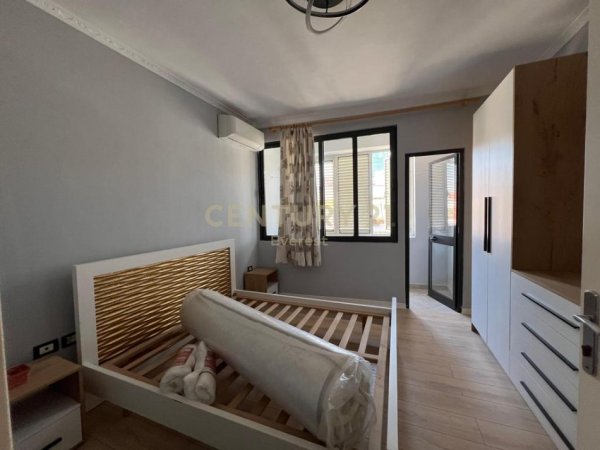 Tirane, jepet me qera apartament 1+1 Kati 3, 55 m² 550 € (everest121840)