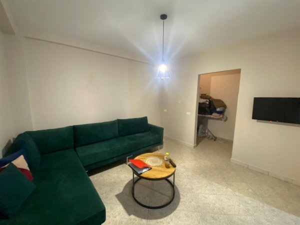 0683487469 Tirane, jepet me qera apartament 2+1 Kati 7, 75 m² 500 € (Zogu i Zi , Mbrapa Logos)