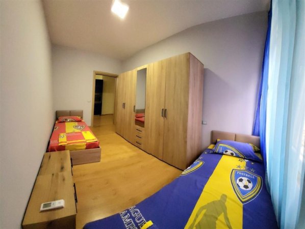 Tirane, jepet me qera apartament 2+1+Ballkon Kati 2, 91 m² 1.000 € (RRUGA E BOGDANEVE)