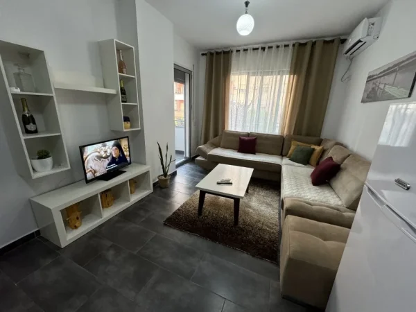 Tirane, jepet me qera apartament 2+1+Aneks+Ballkon Kati 2, (astir)
