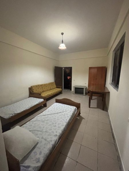 Tirane, jepet me qera apartament 1+1 Kati 1, 34 m² 260 € (selite)