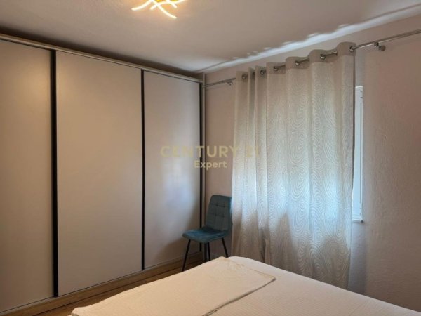 Tirane, jepet me qera apartament 1+1+Ballkon Kati 5, 60 m² 570 € (expert121814)