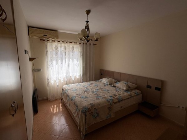 Tirane, jepet me qera apartament 2+1 Kati 5, 75 m² 550 € (ali demi)