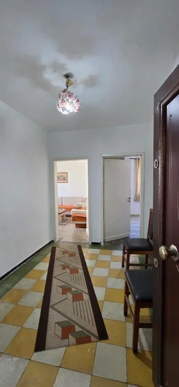 Tirane, shes apartament 1+1+Ballkon Kati 4, 63 m² 122.000 € (Pazari i Ri, Rr, Tefta Tashko)