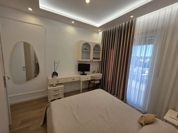 Tirane, jepet me qera apartament 1+1 Kati 6, 60 m² 750 € (porcelan)