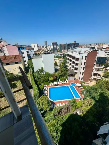 Tirane, jepet me qera apartament 2+1+Ballkon Kati 7, 550 € 