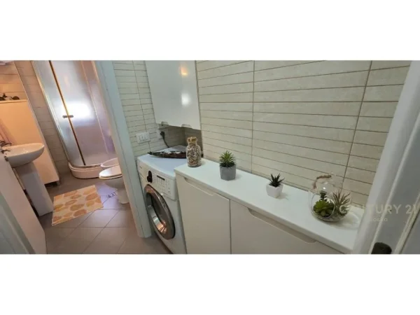 Tirane, shitet apartament 2+1+Aneks+Ballkon Kati 3, 108 m² 275.000 € (21 Dhjetori)