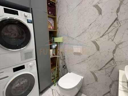 Tirane, shitet apartament 2+1 Kati 9, 102 m² 350.000 € 