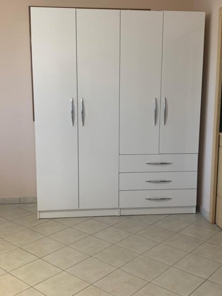 Tirane, jepet me qera apartament 1+1+Ballkon, 33.000 leke (Rruga Anri Buazen)