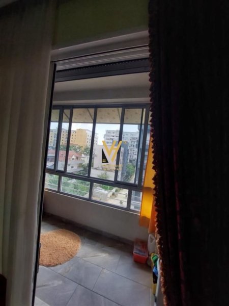 Tirane, shitet apartament 1+1+Ballkon Kati 4, 79 m² 140.000 € (KINOSTUDIO)